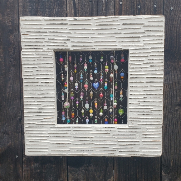 BOHO CHICKEN WIRE BEADED FRAME/WALL DECOR - Picture 4 of 8